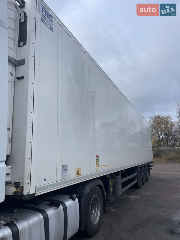 Рефрижератор полуприцеп Schmitz Cargobull SKO 24 2017 в Буче