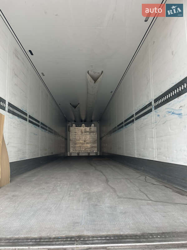 Рефрижератор полуприцеп Schmitz Cargobull SKO 24 2017 в Буче
