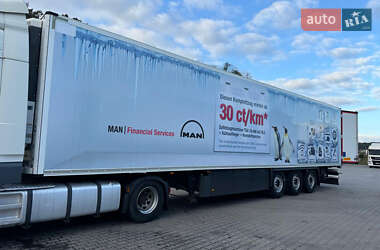 Рефрижератор полуприцеп Schmitz Cargobull SKO 24 2015 в Черновцах