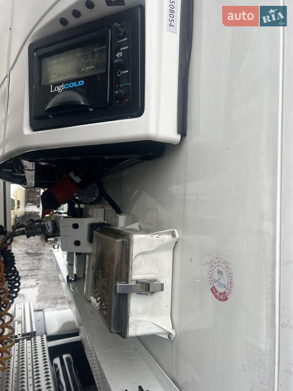 Рефрижератор полуприцеп Schmitz Cargobull SKO 24 2015 в Луцке