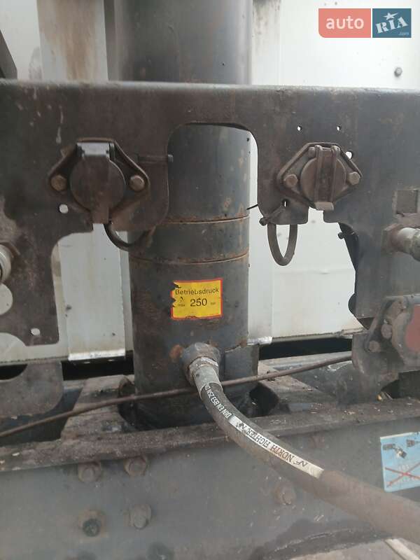 Самоскид напівпричіп Schmitz Cargobull SKO 24 2003 в Новій Водолагі фото 5 Самоскид напівпричіп Schmitz Cargobull SKO 24 2003 в Новій Водолагі