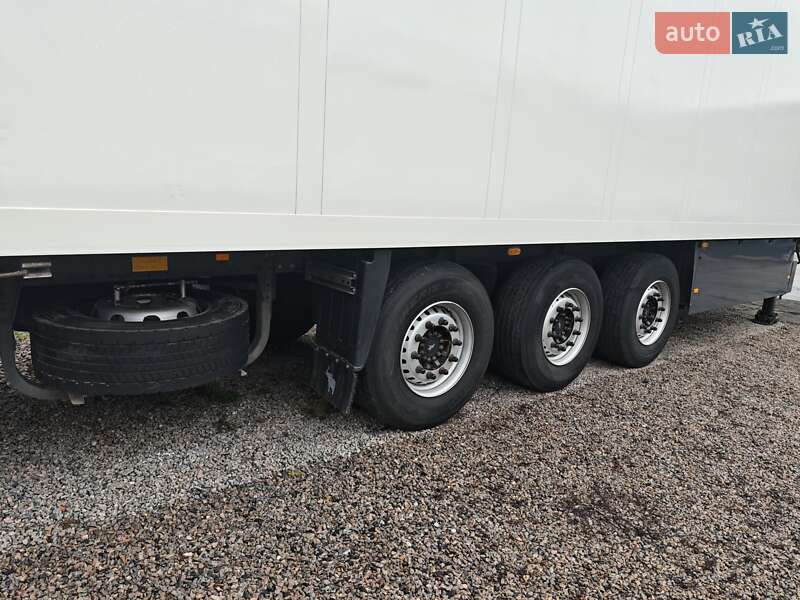 Рефрижератор полуприцеп Schmitz Cargobull SKO 24 2007 в Белой Церкви фото 3 Рефрижератор полуприцеп Schmitz Cargobull SKO 24 2007 в Белой Церкви