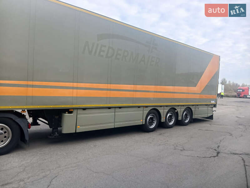 Рефрижератор полуприцеп Schmitz Cargobull SKO 24 2012 в Луцке фото 11 Рефрижератор полуприцеп Schmitz Cargobull SKO 24 2012 в Луцке