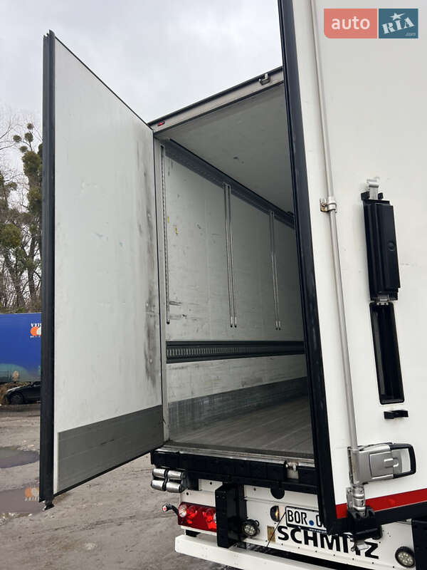Рефрижератор полуприцеп Schmitz Cargobull SKO 24 2017 в Киеве