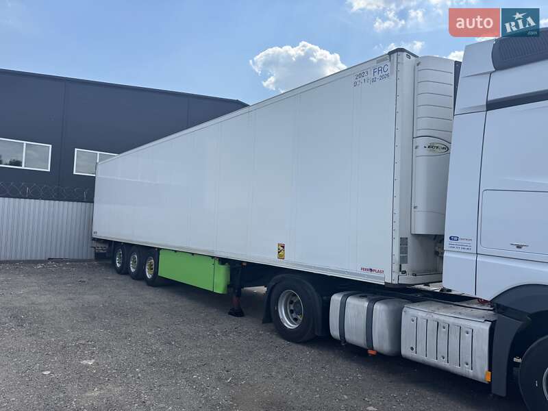 Рефрижератор полуприцеп Schmitz Cargobull SKO 24 2012 в Киеве фото 4 Рефрижератор полуприцеп Schmitz Cargobull SKO 24 2012 в Киеве