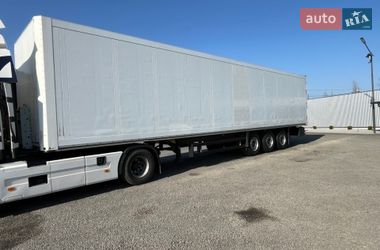 Изотермическая будка Schmitz Cargobull SKO 24 2004 в Ковеле