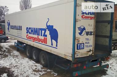 Фургон напівпричіп Schmitz Cargobull SKO 1993 в Чернігові