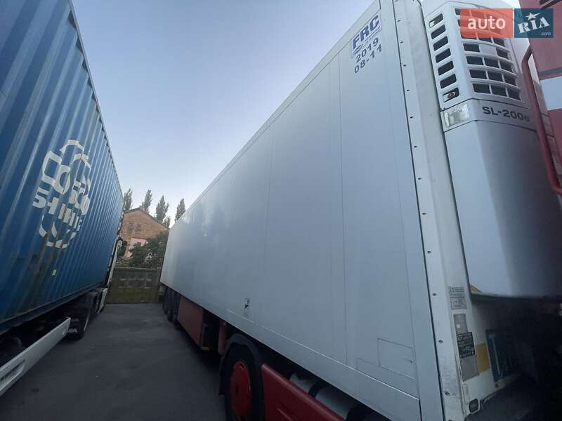 Рефрижератор Schmitz Cargobull SKO 2004 в Кролевці