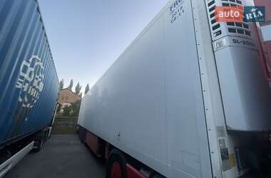 Рефрижератор Schmitz Cargobull SKO 2004 в 