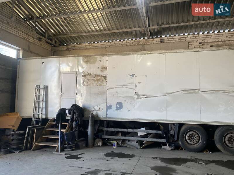 Изотермическая будка Schmitz Cargobull SKO 2013 в Киеве