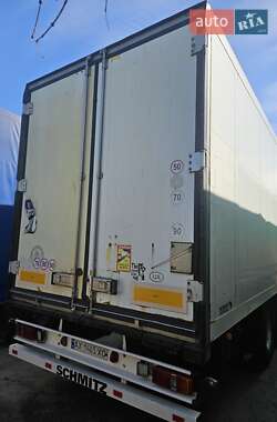 Рефрижератор полуприцеп Schmitz Cargobull SKO 2005 в 