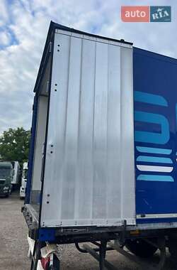 Изотермическая будка Schmitz Cargobull SKO 2015 в 