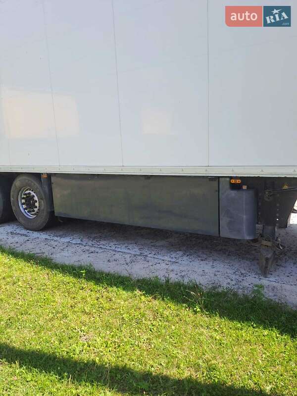 Рефрижератор Schmitz Cargobull SKO 2011 в Любешове