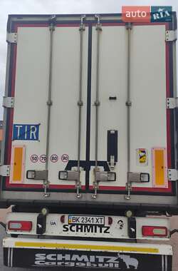 Рефрижератор полуприцеп Schmitz Cargobull SKO 2013 в 