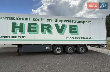 Рефрижератор напівпричіп Schmitz Cargobull SKO 2004 в 