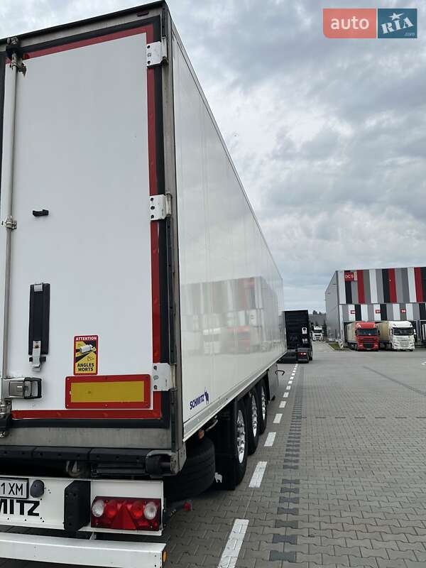 Рефрижератор полуприцеп Schmitz Cargobull SKO 2012 в Николаеве