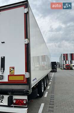 Рефрижератор напівпричіп Schmitz Cargobull SKO 2012 в 