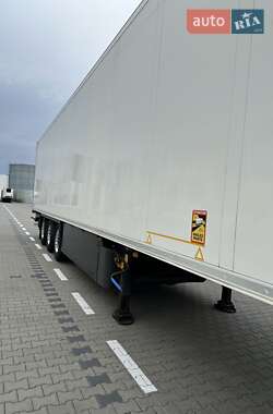 Рефрижератор напівпричіп Schmitz Cargobull SKO 2012 в 