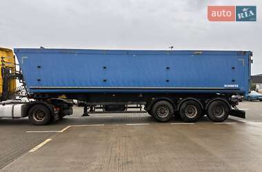 Зерновоз - напівпричіп Schmitz Cargobull SKO 2013 в 