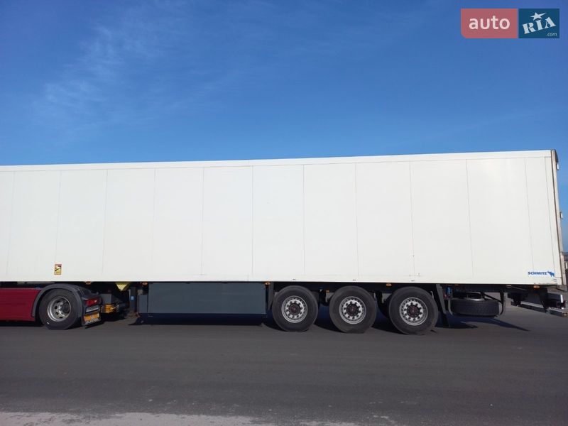 Рефрижератор полуприцеп Schmitz Cargobull SKO 2009 в Киеве