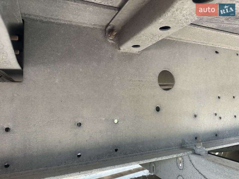 Тентований борт (штора) - напівпричіп Schmitz Cargobull SO1 2007 в Львові