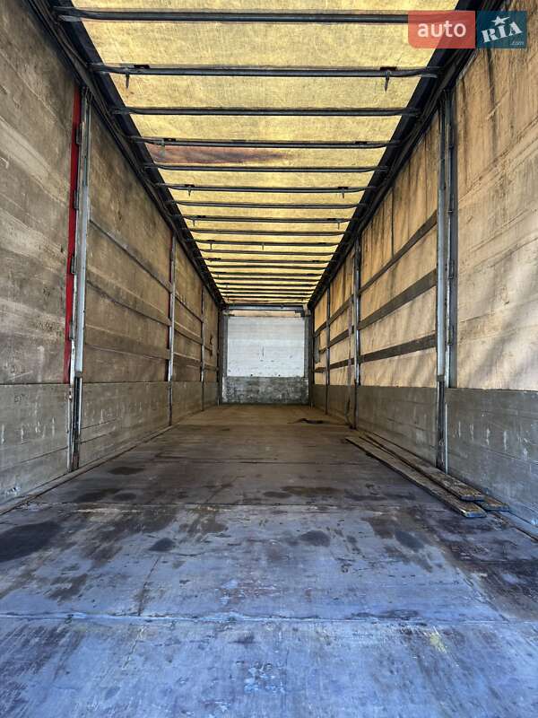 Тентованный борт (штора) - полуприцеп Schmitz Cargobull SPR 24 2006 в Львове