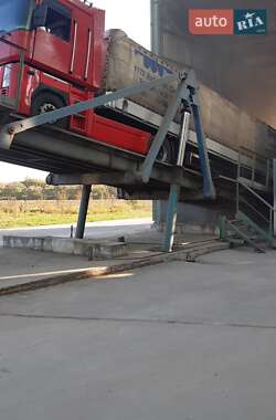 Бортовий напівпричіп Schmitz Cargobull SPR 27 1999 в 