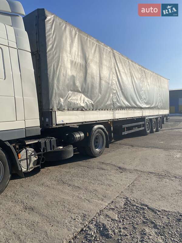 Бортовой полуприцеп Schmitz Cargobull SPR 2007 в Горишних Плавнях