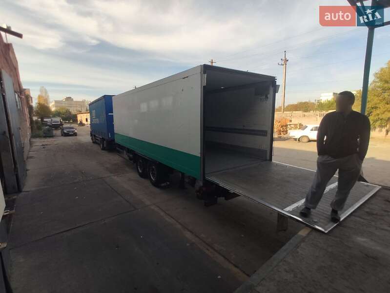 Рефрижератор Schmitz Cargobull ZKO 2008 в Львове