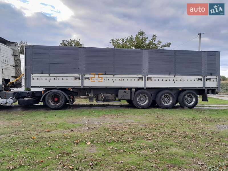 Зерновоз - полуприцеп Schmitz S-01 2000 в Оржице