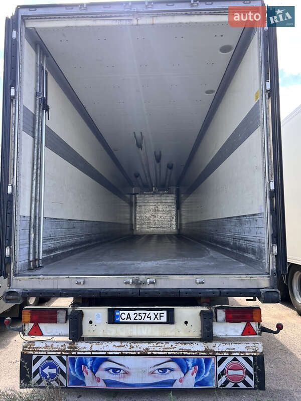 Рефрижератор полуприцеп Schmitz S-01 2004 в Черкассах