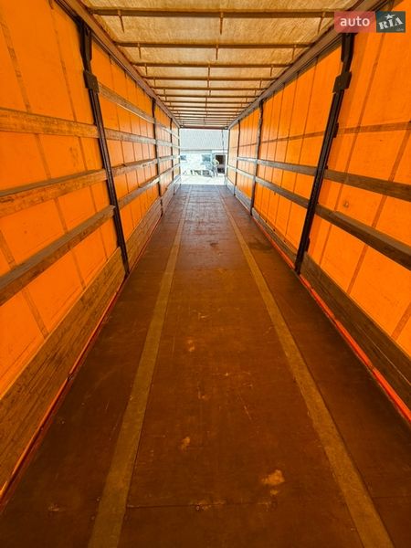 Тентованный борт (штора) - полуприцеп Schmitz S-01 2006 в Львове