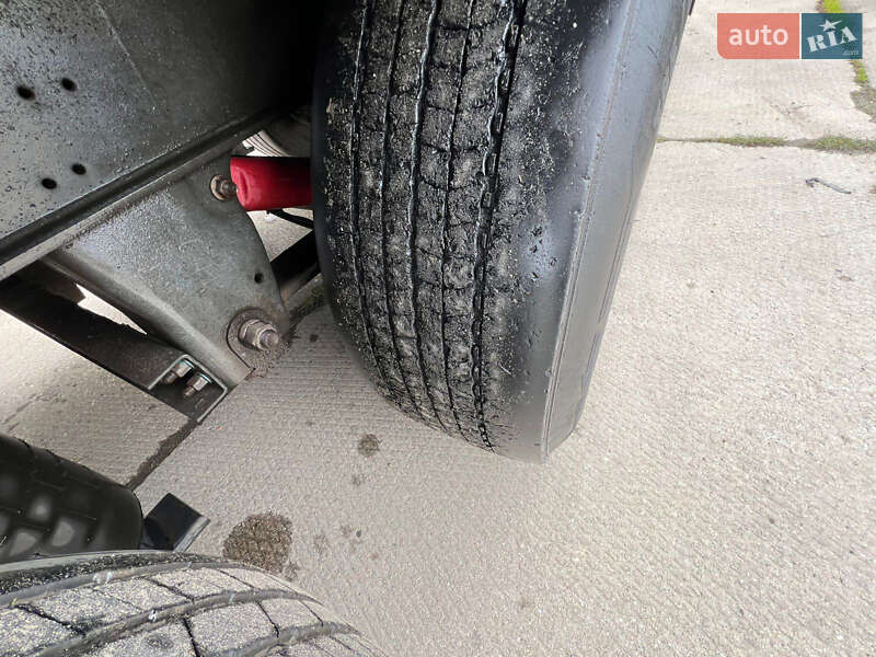 Тентований борт (штора) - напівпричіп Schmitz SCB 2013 в Чернівцях