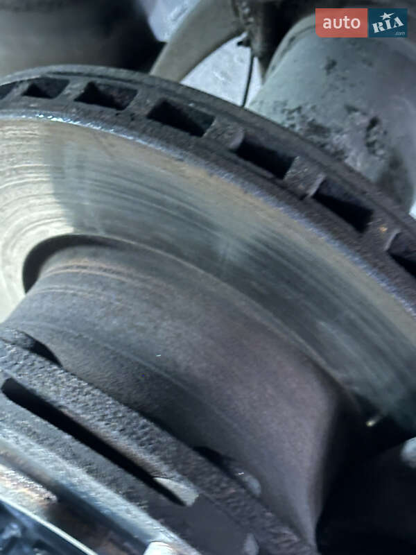 Тентований борт (штора) - напівпричіп Schmitz SCB 2013 в Чернівцях