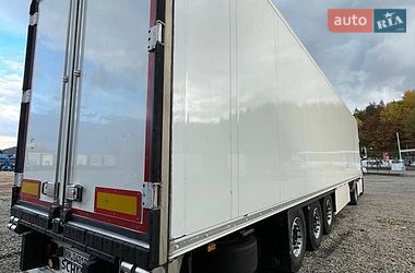 Рефрижератор полуприцеп Schmitz SCB 2014 в Иршаве