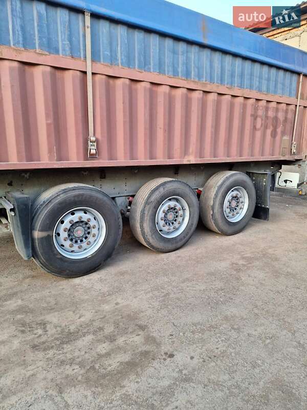 Контейнеровоз напівпричіп Schmitz SCS 24 2002 в Одесі