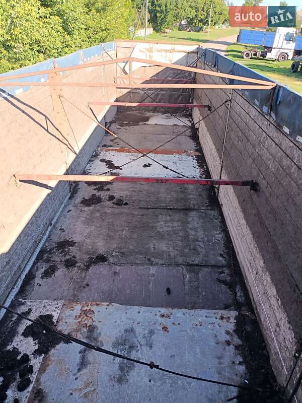 Бортовой полуприцеп Schmitz SCS 24 1997 в Лубнах