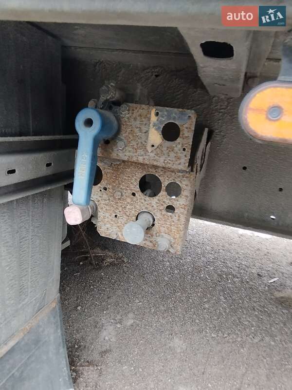 Тентований борт (штора) - напівпричіп Schmitz SCS 24 2008 в Броварах фото 13 Тентований борт (штора) - напівпричіп Schmitz SCS 24 2008 в Броварах