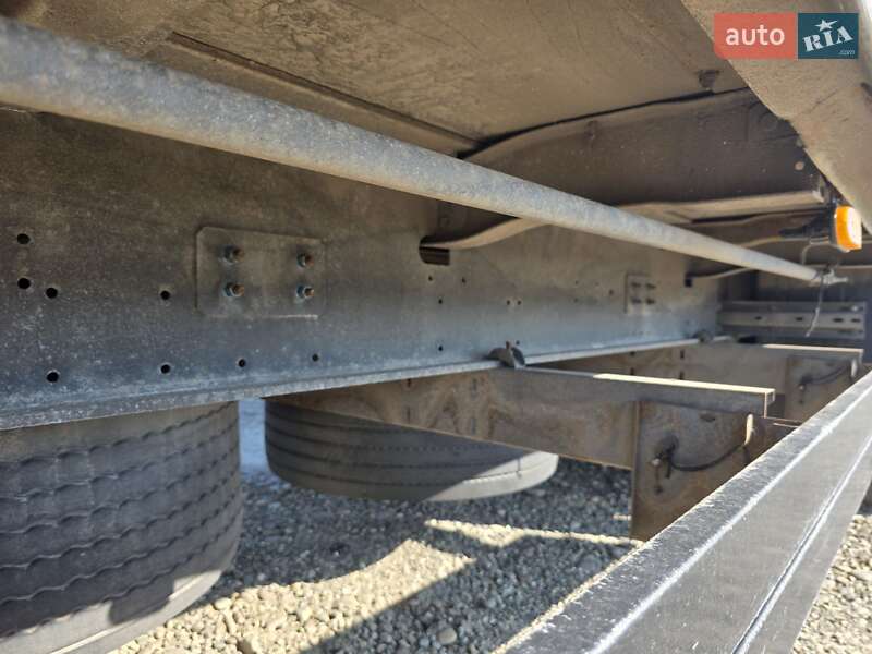 Тентований борт (штора) - напівпричіп Schmitz SCS 24 2013 в Тячеві