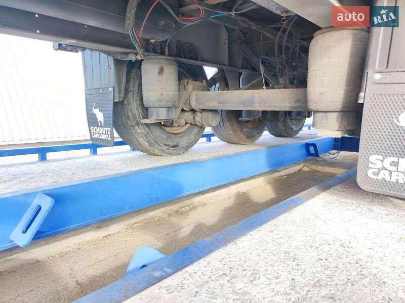 Платформа полуприцеп Schmitz SCS 24L-1362EB 2009 в Умани