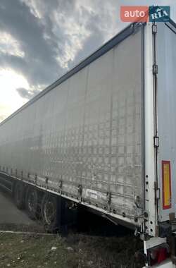 Бортовой полуприцеп Schmitz SCS S3 2007 в 