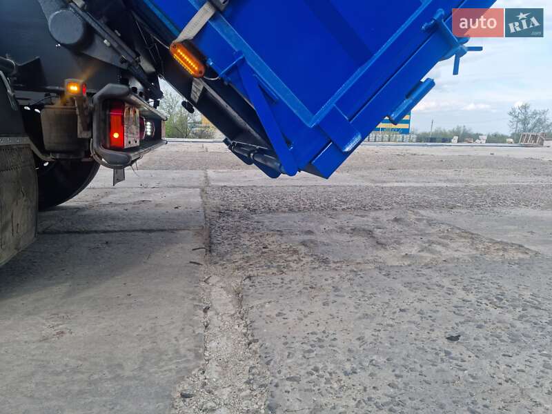 Самоскид напівпричіп Schmitz SKI 24 2006 в Одесі