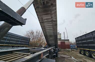 Зерновоз - полуприцеп Schmitz SKI 24 2000 в 