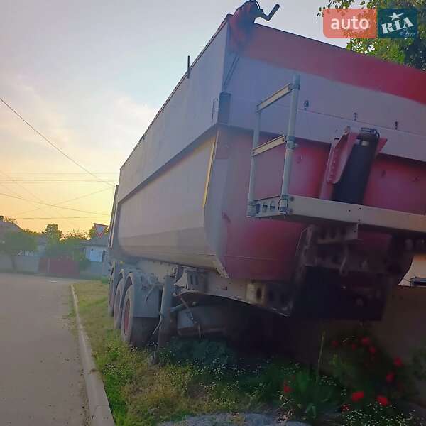 Самосвал полуприцеп Schmitz SKI 24 2007 в Гайвороне фото 20 Самосвал полуприцеп Schmitz SKI 24 2007 в Гайвороне