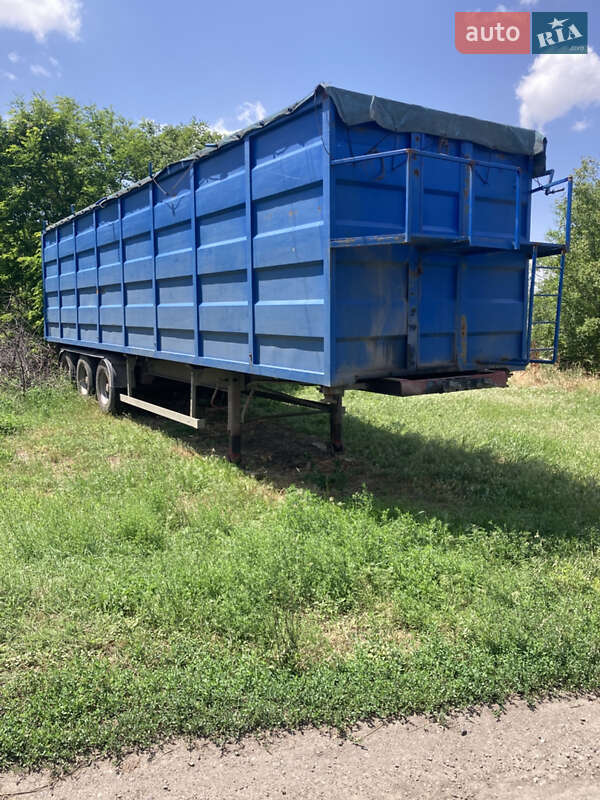 Самоскид напівпричіп Schmitz SKI 24 2009 в Першотравенську