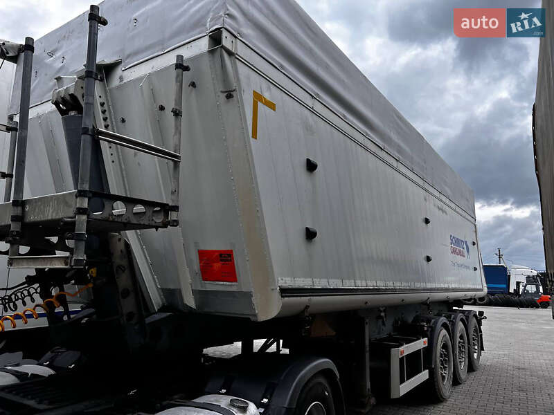 Зерновоз - напівпричіп Schmitz SKI 24 2011 в Рівному