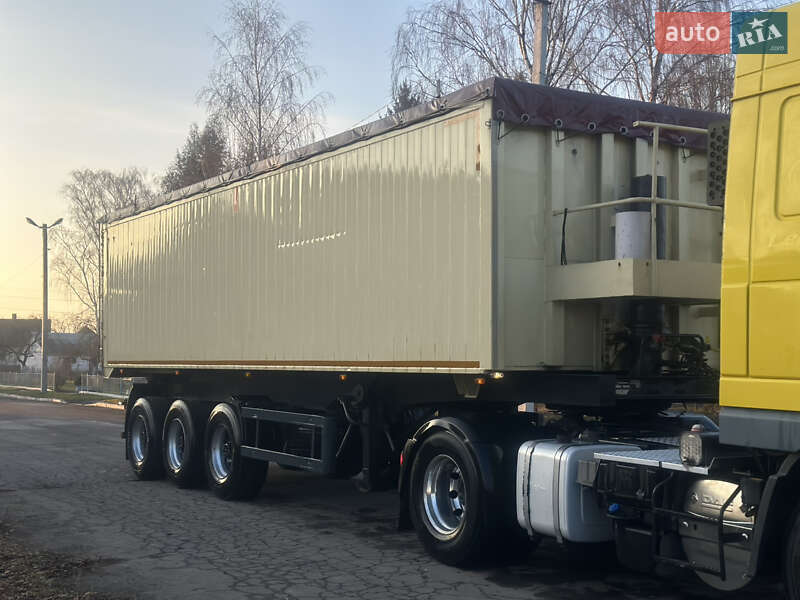 Самосвал полуприцеп Schmitz SKI 24 1995 в Дубно