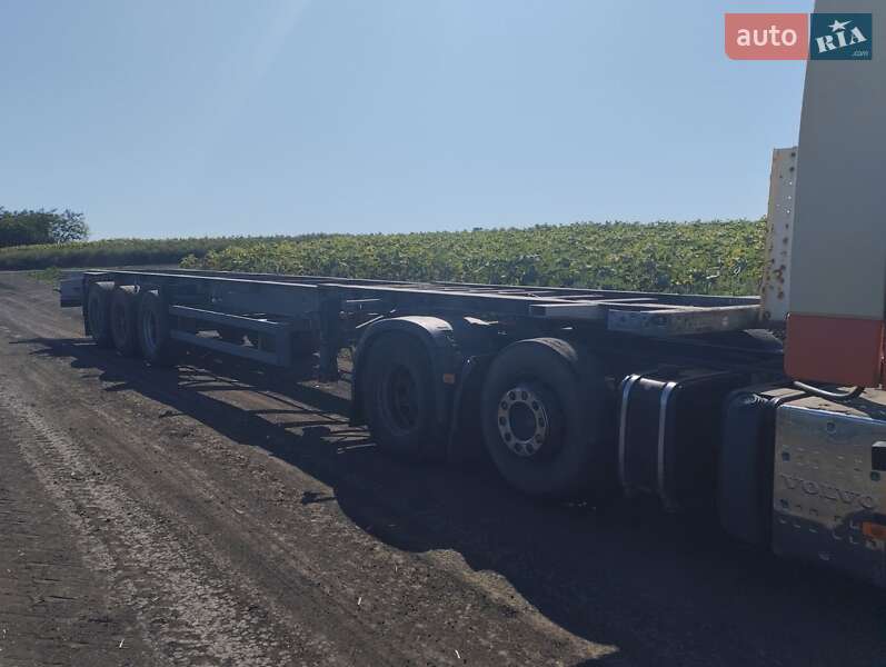 Контейнеровоз полуприцеп Schmitz SKO 24 2004 в Николаеве