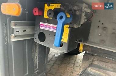 Фургон полуприцеп Schmitz SKO 24 2011 в 