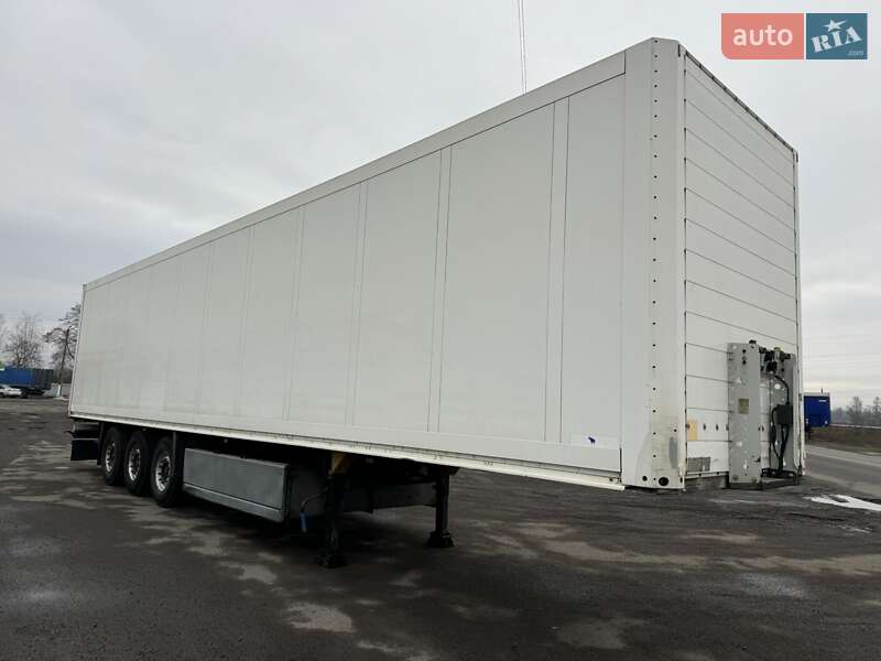 Фургон полуприцеп Schmitz SKO 24 2006 в Хусте